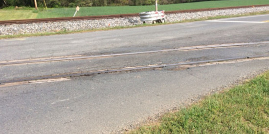 featured_NSrailcrossing