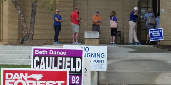 Early voting: 5 minute wait at 815 am
