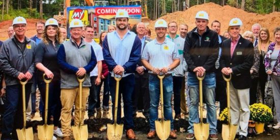 HEAD GAMES: ANERALLA ON FAR RIGHT WITH SHOVEL, WRONG HEAD