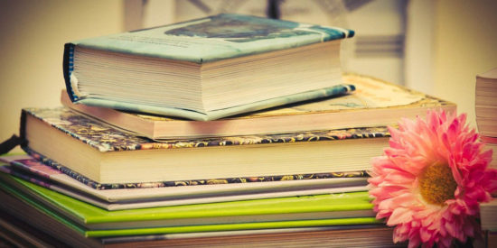 books-3786559_1280