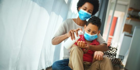 Mother+and+son+wear+masks+to+stay+safe_02aad8bb-7b45-4b92-b101-366b7ba1b2eb-prv