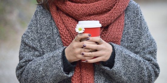 sweater-2590555_1280