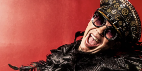 Elton Live