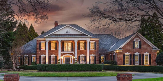 $4,037,500 | 18434 Peninsula Cove Lane