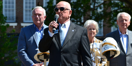 Mayor Woody Washam addresses the crowd